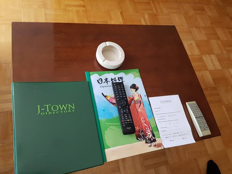 The executive serviced apartmระบบทีวีญี่ปุ่น  serviced apartments ที่ J TOWN ศรีราชา #ชลบุรี 3ตึก 288ห้อง